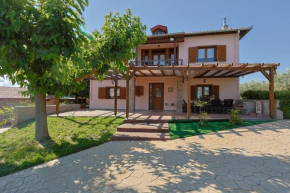 ZeusPlace Traditional Villa Peponi